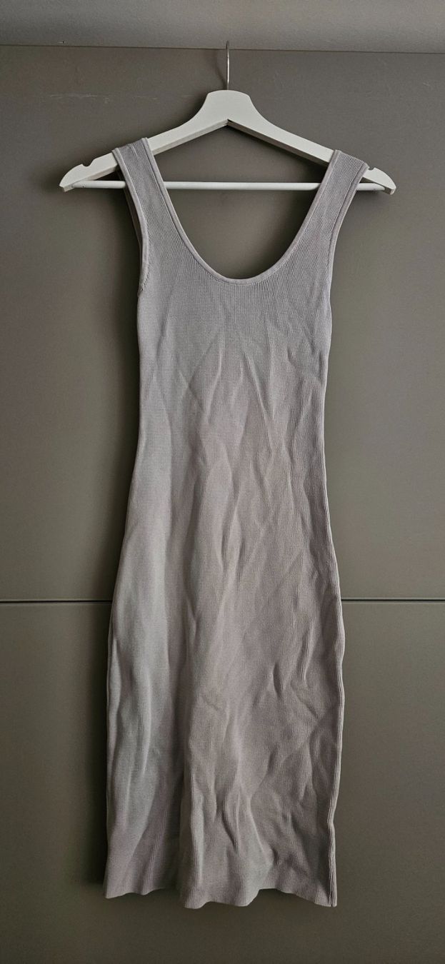Guess Vestiti: Guess Kleid, grau, Grösse S – Usato da Birmensdorf ZH venduto da ele_mf8v