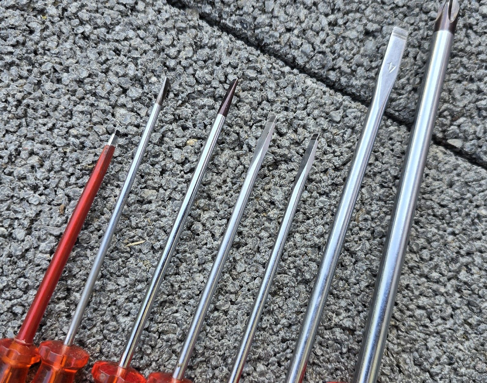 Tous les outils: 7Stk. gebrauchte Schraubenzieher – D'occasion à Walkringen par Vanuca 1