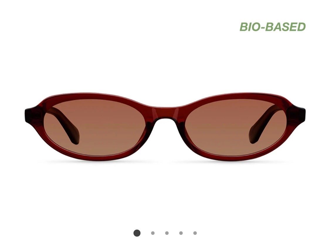 Lunettes & Verres: Meller Sonnenbrille Luma Maroon – Neuf avec emballage d'origine à Steffisburg par AnaisDelevaux