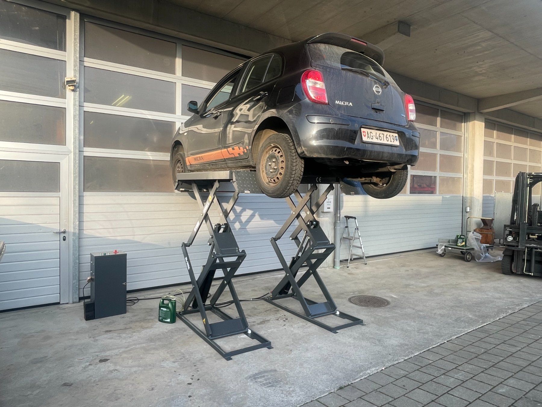 Piattaforme elevatrici & Crick: Autolift Scherenlift, Doppelscherenlift, Scherenbühne – Nuovo e nell'imballaggio originale da Oberrüti venduto da RST-AG.CH 2