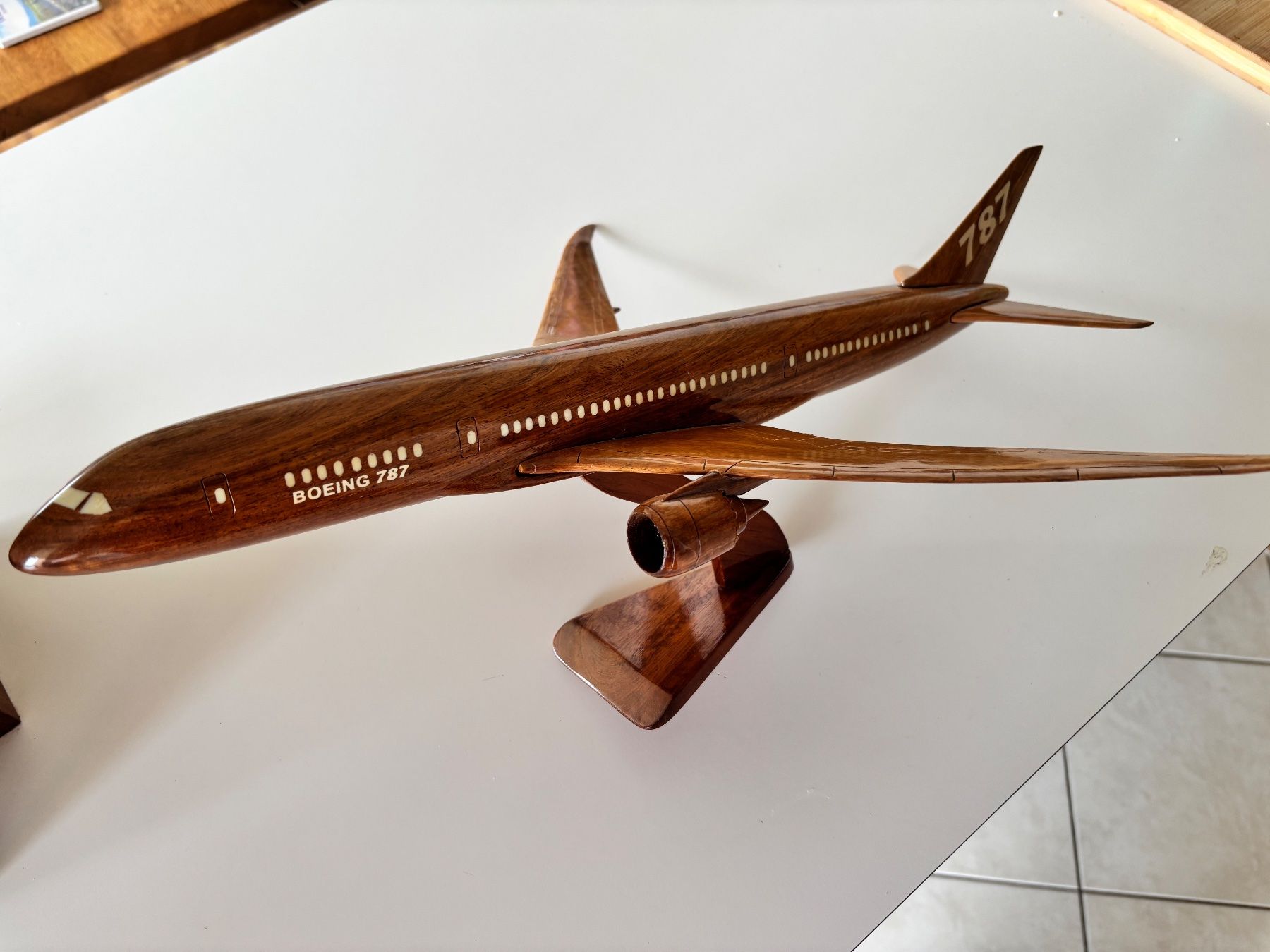 Boeing Kit di modellismo & Modellini statici: Flugzeugmodel aus Holz 787 Einzelstück – Nuovo (secondo la descrizione) da Cham venduto da mjg1901