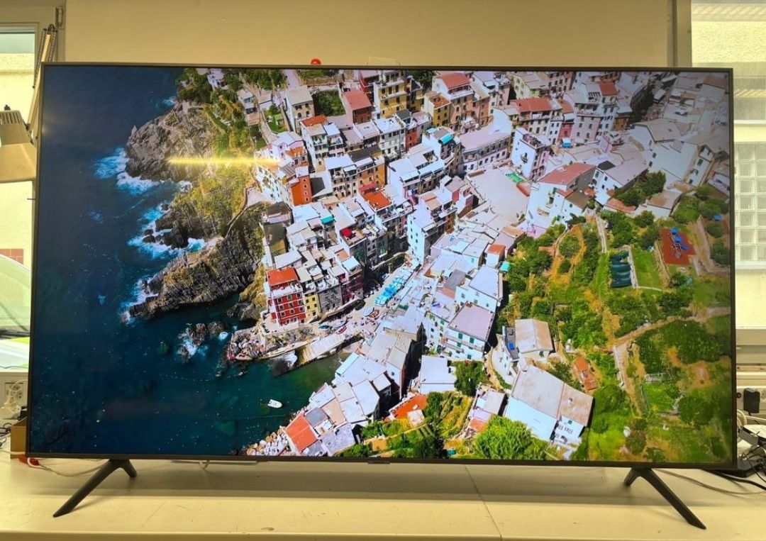 Samsung Televisori: Samsung crystal UHD 7 series – Usato da Steffisburg venduto da kk4711 1