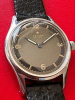 Zenith Modell Pilot in Stahl mit grauem Zifferblatt