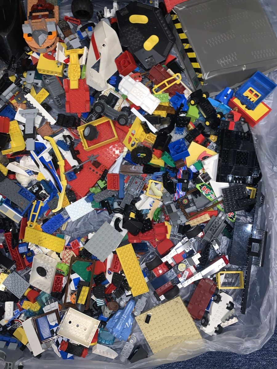 Lego Kit di costruzioni: Ab 1.- Lego. Scatola ca.12kg – Usato da Bironico venduto da ars_z6lb 7