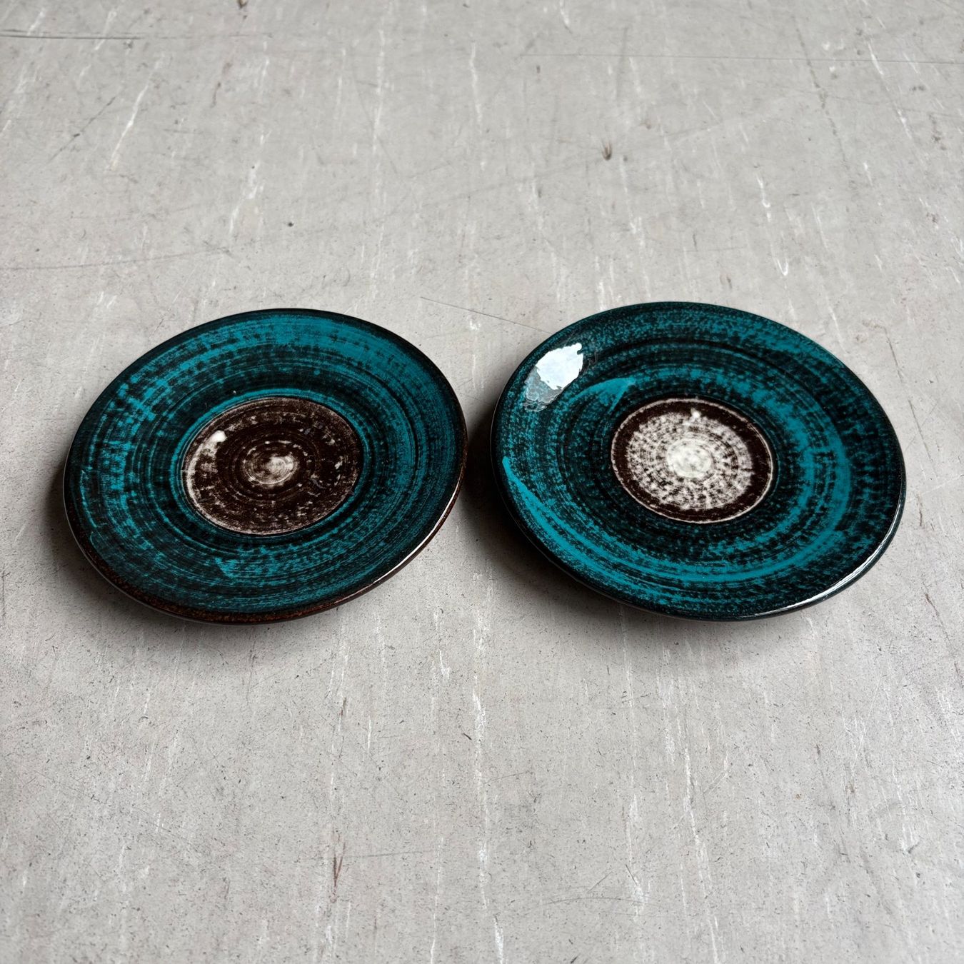 Hugo Kohler Assiettes: 2x Unterteller von Hugo Kohler, Biel, 1960er – D'occasion à Bern par Modern-Era 6