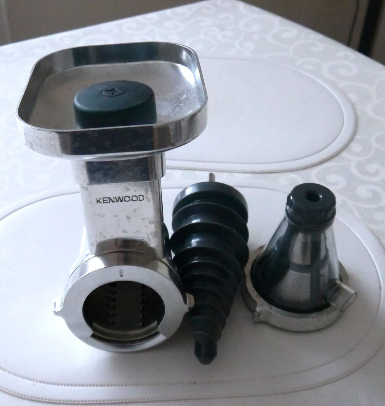 Kenwood Küchengeräte: Kenwood Trommelraffel/Beerenpress – Gebraucht aus Porrentruy von Danreisende 3