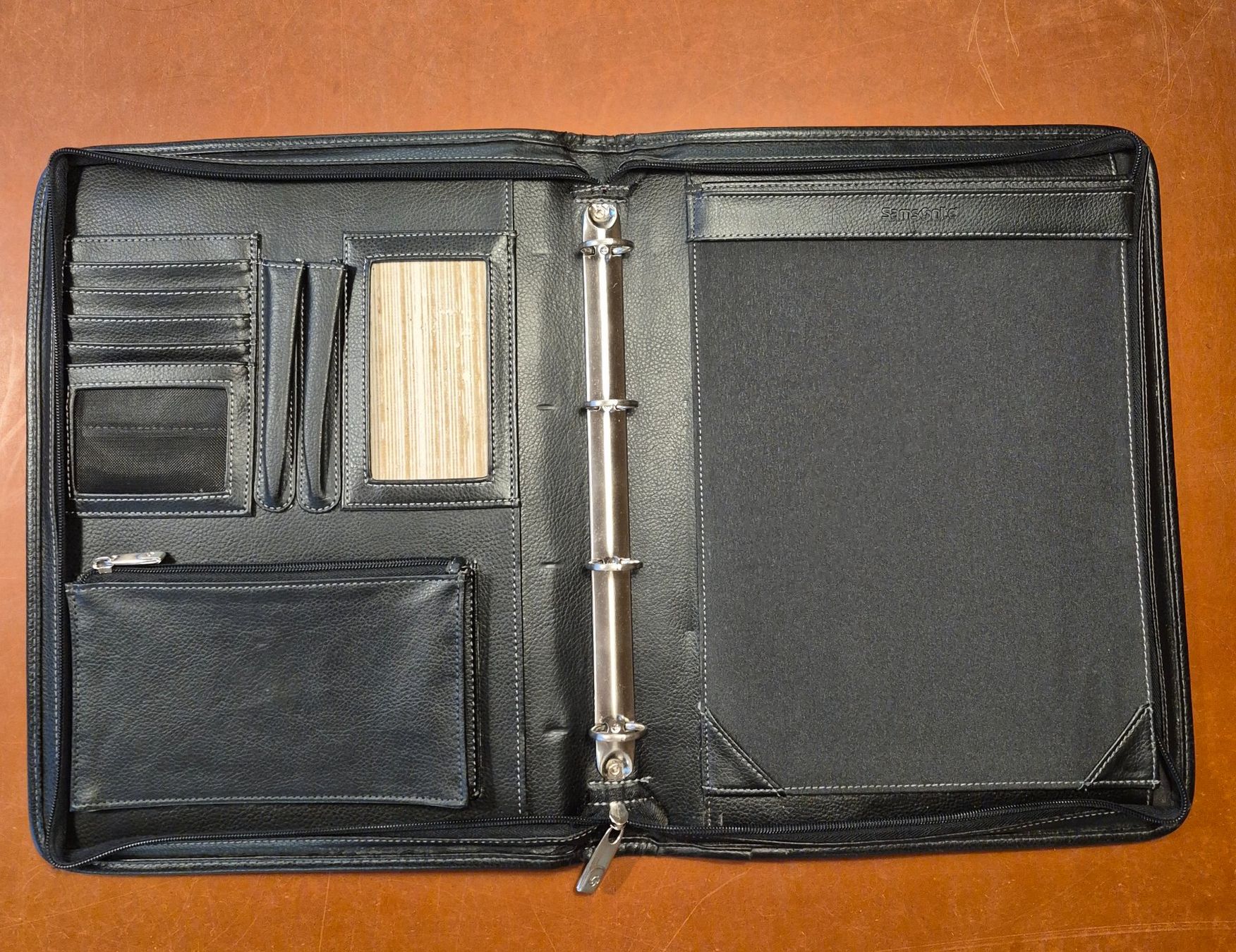 Samsonite Koffer & Taschen: Samsonite Organizer Leder schwarz mit Reissverschluss – Gebraucht aus Küssnacht am Rigi von Hannibal06 2