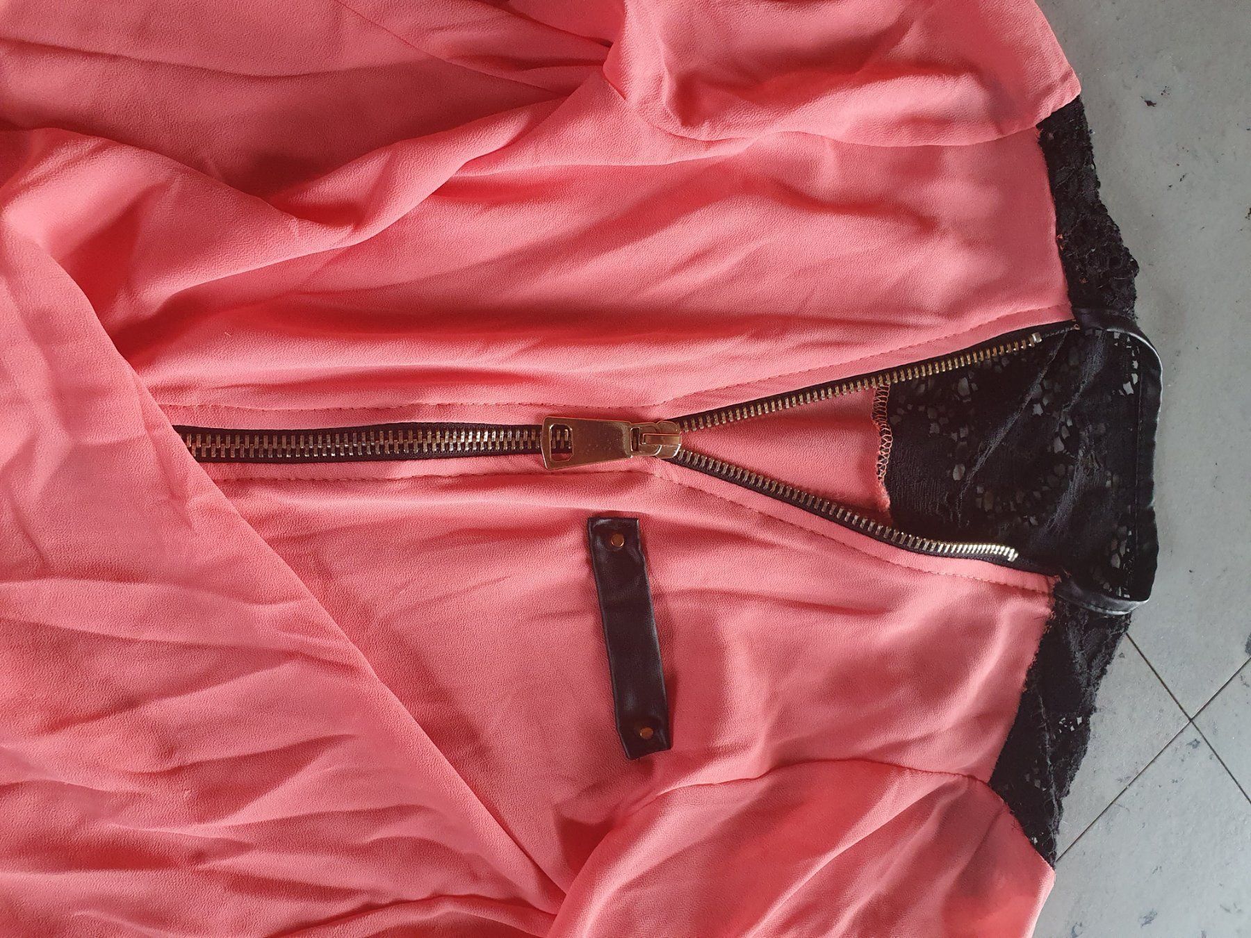 Camicette: Bluse – Usato da Moosseedorf venduto da Sonnenschein.. 1