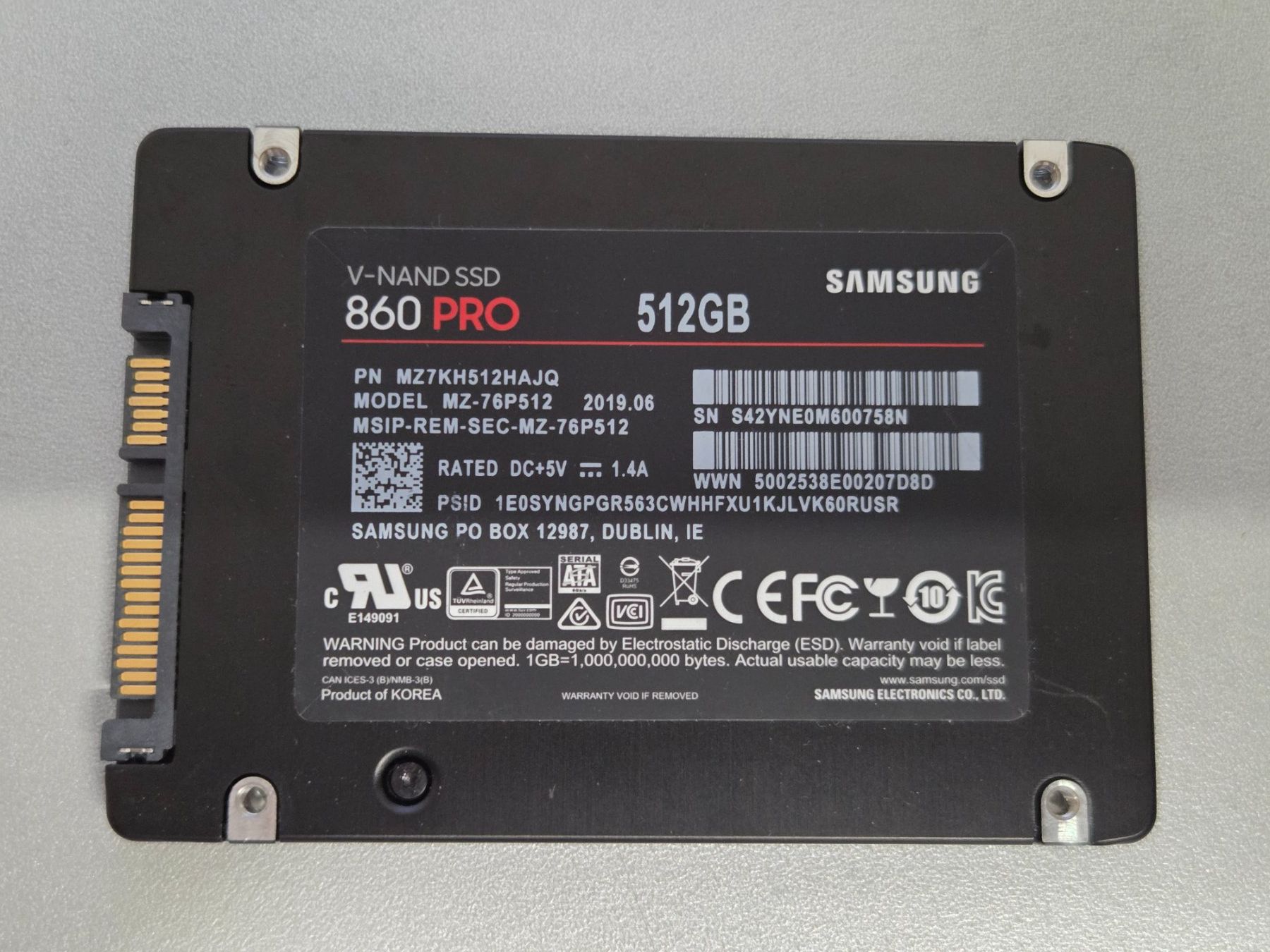 Samsung Harddisks: Samsung 860 PRO 512GB – Gebraucht aus Utzenstorf von dolorespasternak