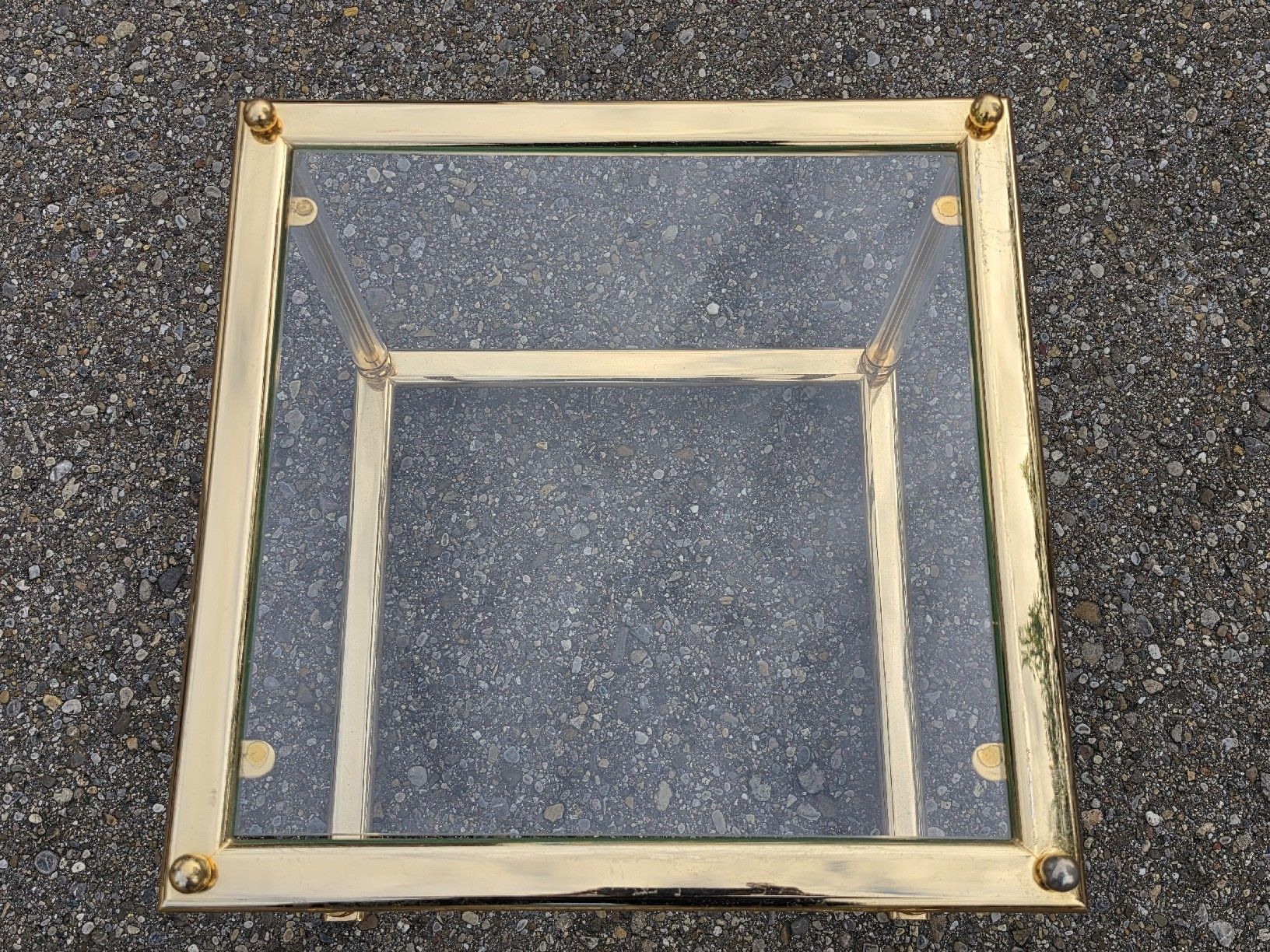 Set de table et chaises: Beistelltische Messing Glas 2er Set – D'occasion à Mettlen par elios0888 9