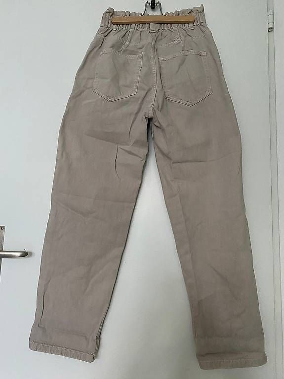 Pull&Bear Pantaloni: Hose beige Pull & Bear Grösse M – Usato da Zürich venduto da Ma_Go 1