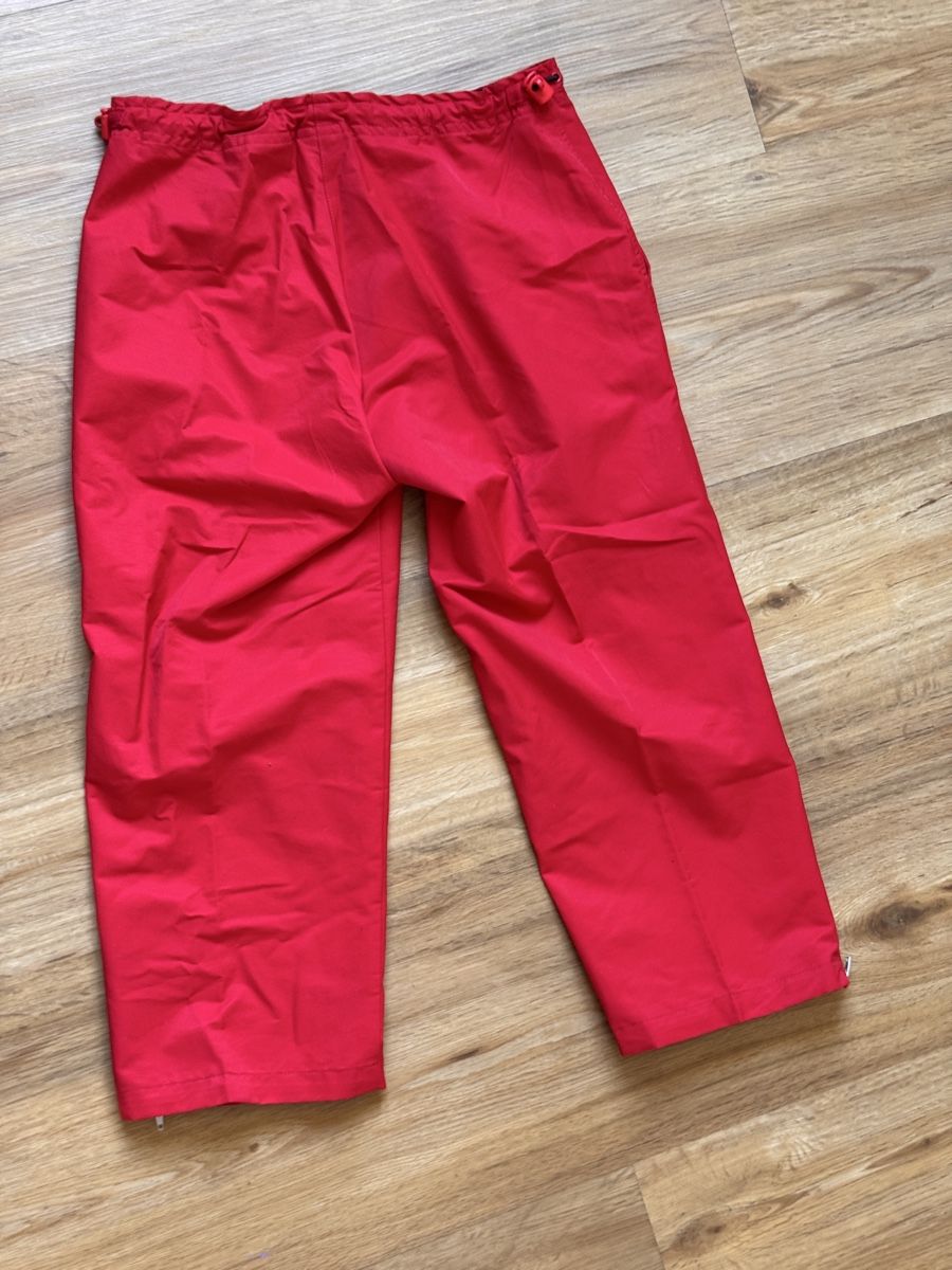 Nike Pantaloni: Nike Wanderhose im 3/4 Look – Usato da Basel venduto da spassbremse 3