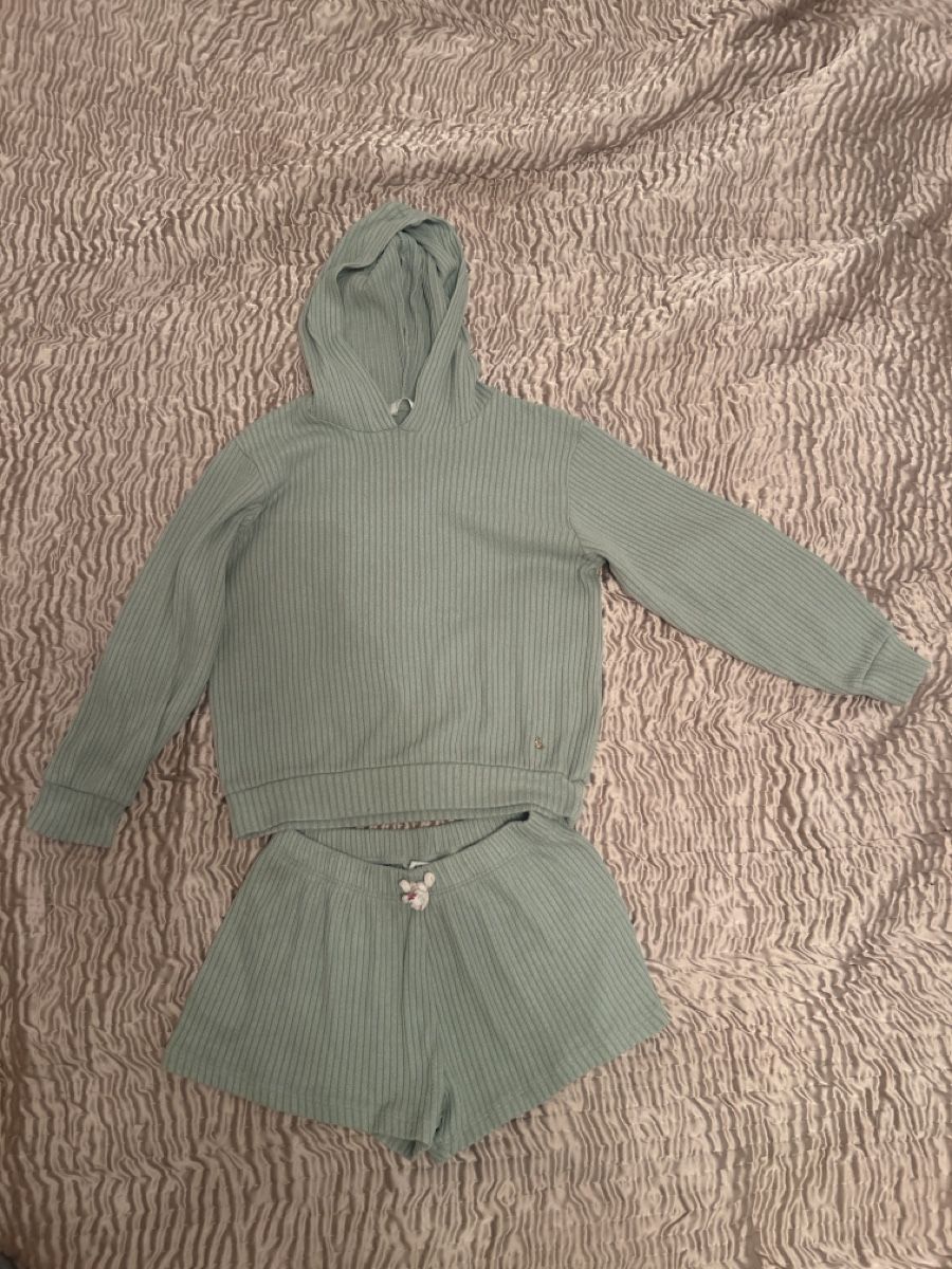 H&M Kleiderpakete & -sets: Kombi H&M 128 – Gebraucht aus Uetikon am See von barceloneta