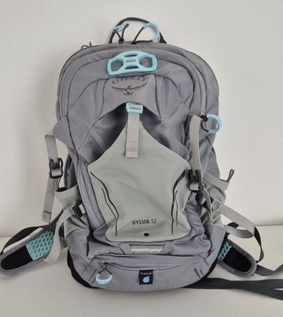 Osprey Rucksack Sylva 12 grau mit Regenschutz guter Zustand