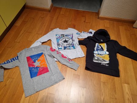 1 Kapuzenpullover und 2 Sweatshirts von Converse, Grösse 128