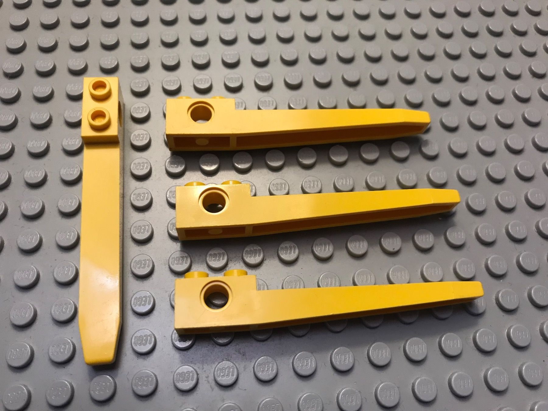 Lego Kit di costruzioni: Lego 2x System Technik  (2823) – Usato da Basel venduto da Swi-7621