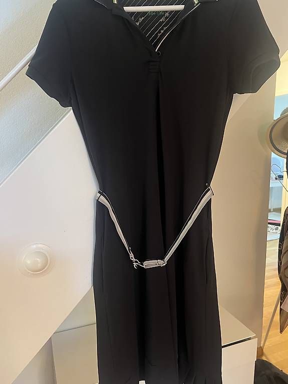 Hugo Boss Robes: Polokleid Ralph Lauren M – D'occasion à Oberwil BL par BG-Verkauf