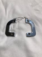 Mercedes Oldtimer, 2 Rosetten um Schloss W107