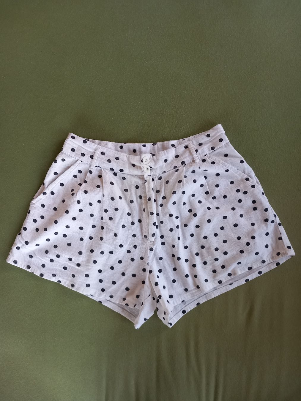 Primark Pantaloni: Short en coton à pois Primark T38 – Usato da Faoug venduto da per_kp6r
