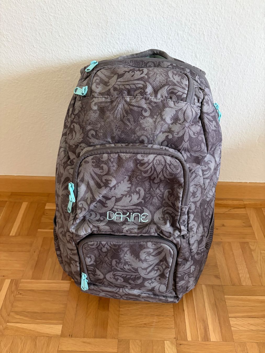 Dakine Zaini: DAKINE Rucksack – Usato da Siebnen venduto da mbaumann6
