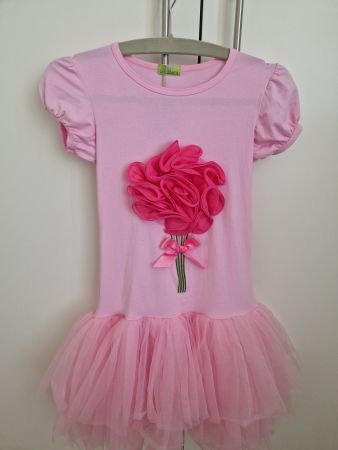 Neues Rosa Kleid mit Tüll und Blumenapplikation 8-9 jahre