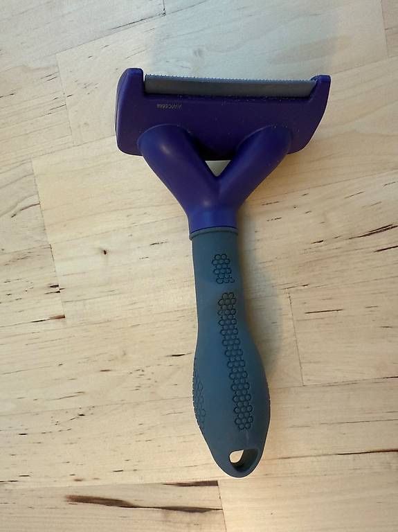 Altro per la cura dei capelli: FURminator Pflegebürste – Usato da Allenwinden venduto da guetzli20 1
