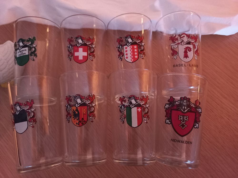 Weisswein Gläser mit Wappen (Neu (gemäss Beschreibung)) in Niederdorf ...