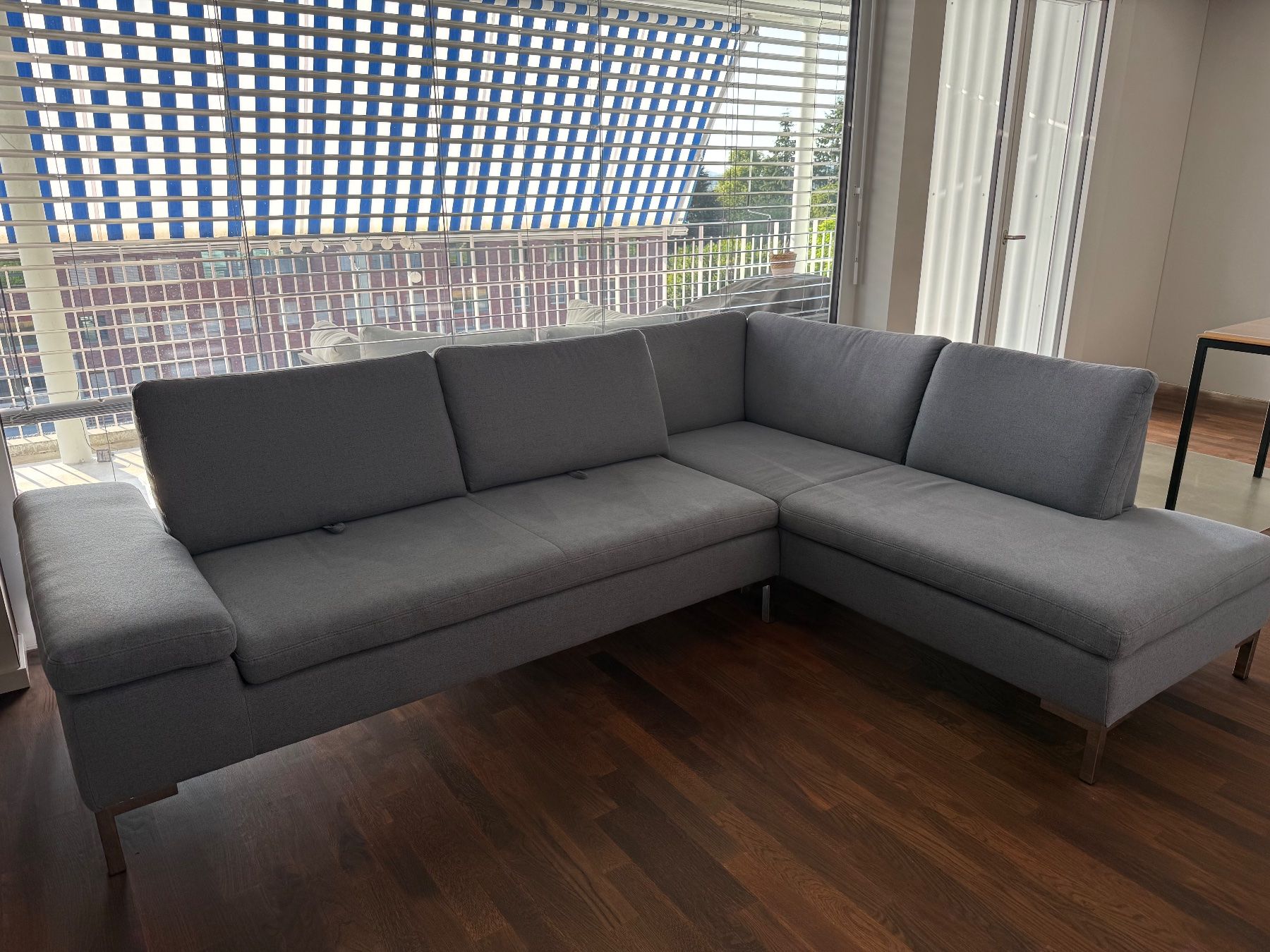 Sofas: Ecksofa aus Stoff, grau – D'occasion à Zug par snowwhite5 3