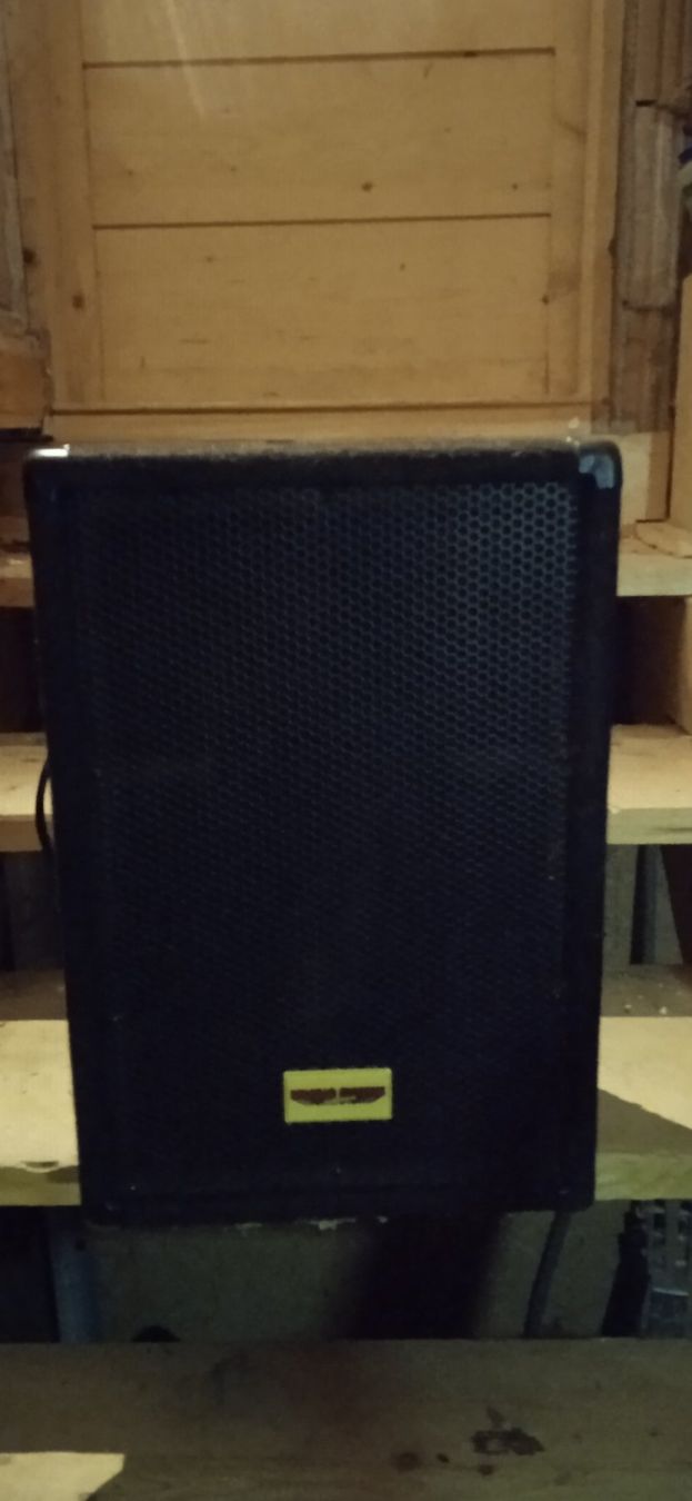 Musikinstrumente: monitor Lautsprecher PM150 /150 watt – Gebraucht aus Zénauva von Alois6