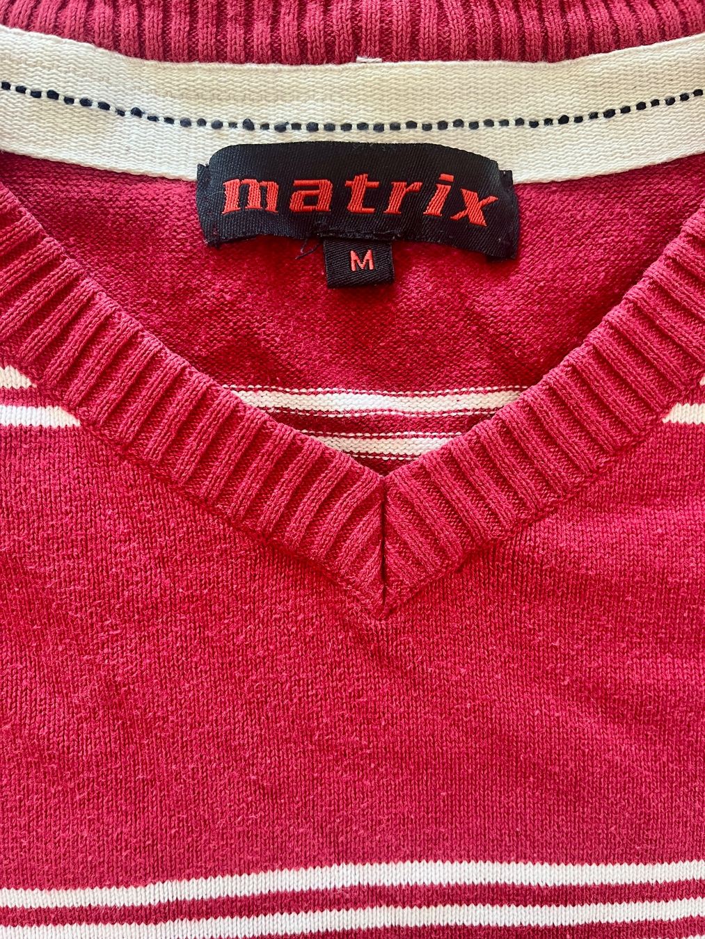 Maglioni & Felpe: Pull à rayures rouges et blanches Matrix taille M – Usato da Cossonay-Ville venduto da 021epi70 1