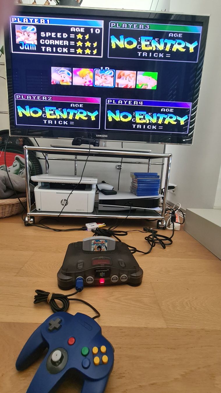 Nintendo Consoles: Vintage Nintendo 64 Launch Edition Smoke Grey + Controller – D'occasion à Winterthur par stufaphi 5