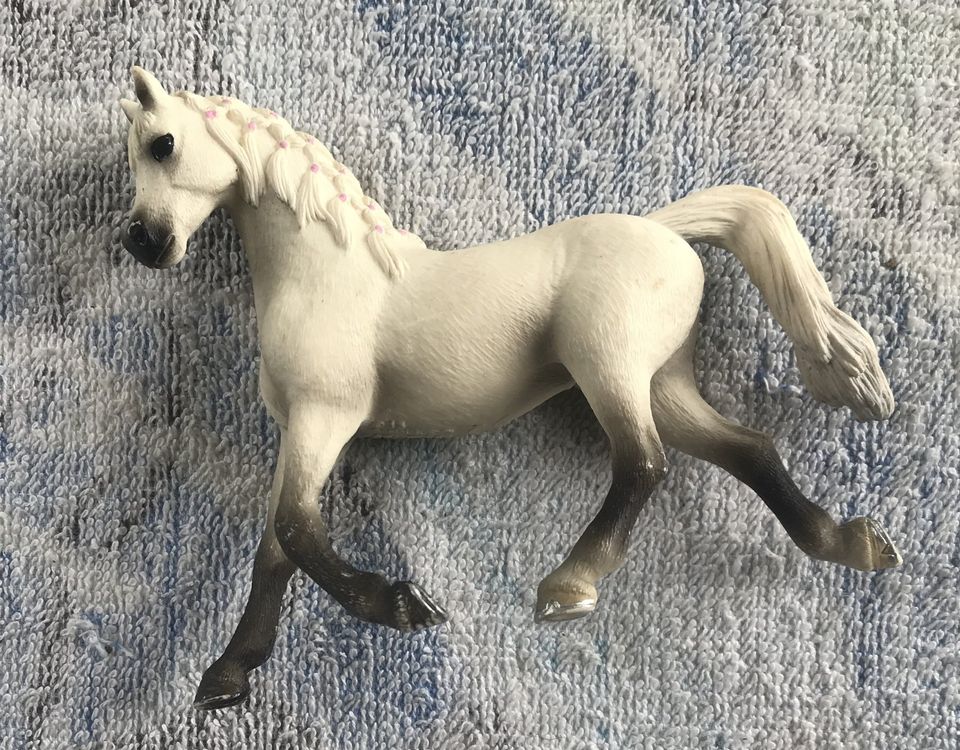 Schleich Spielzeuge: SCHLEICH PFERD – Gebraucht aus Ostermundigen von crazy-horse-1840