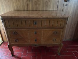 Belle Commode marquetée