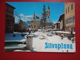 Silvaplana Graubünden Dorfplatz mit Kirche Winter