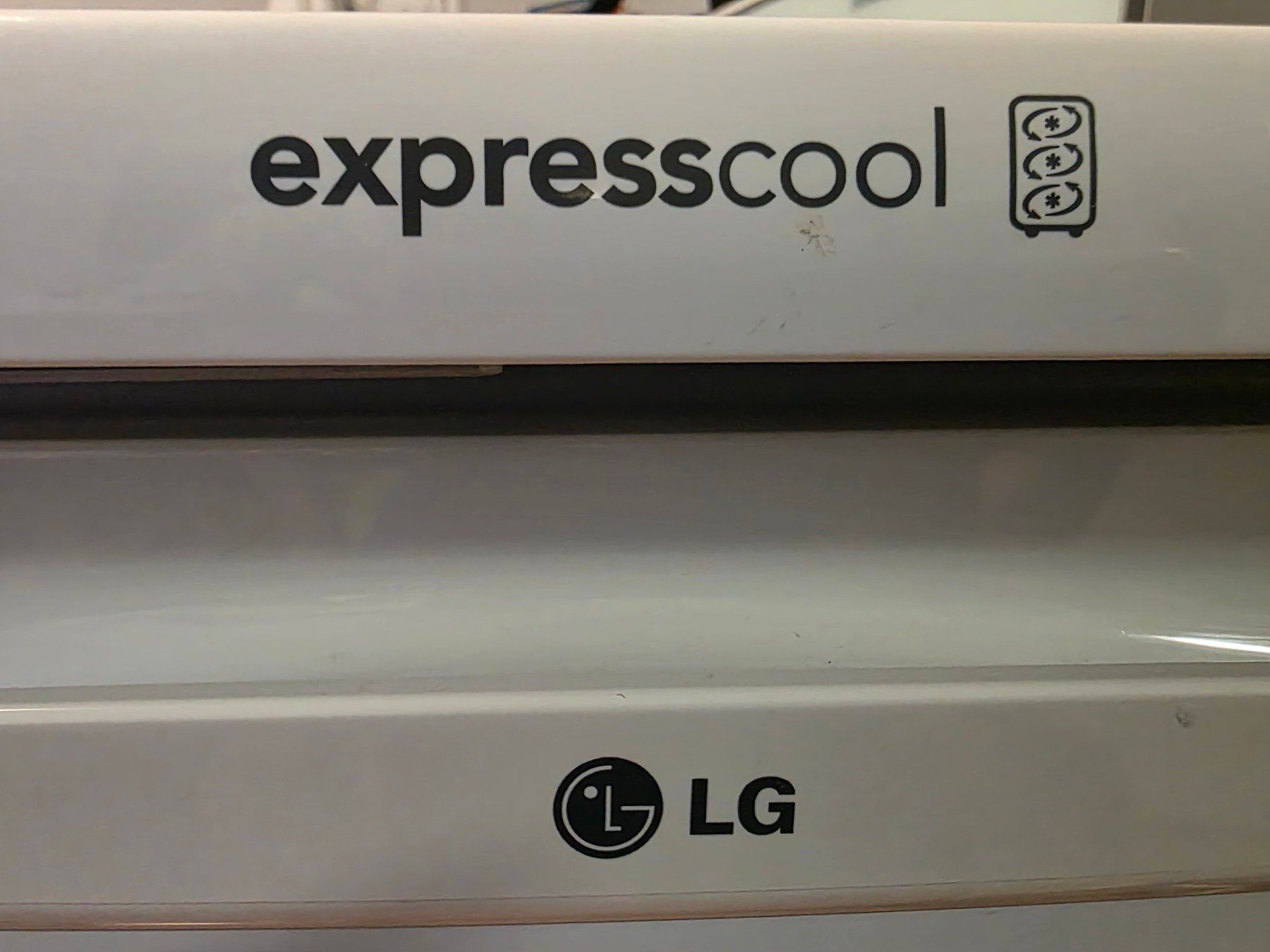 LG Gefrierschrank: LG Express Cool Gefrierschrank ... ab 1.- – Gebraucht aus Luzern von bluedeep 1