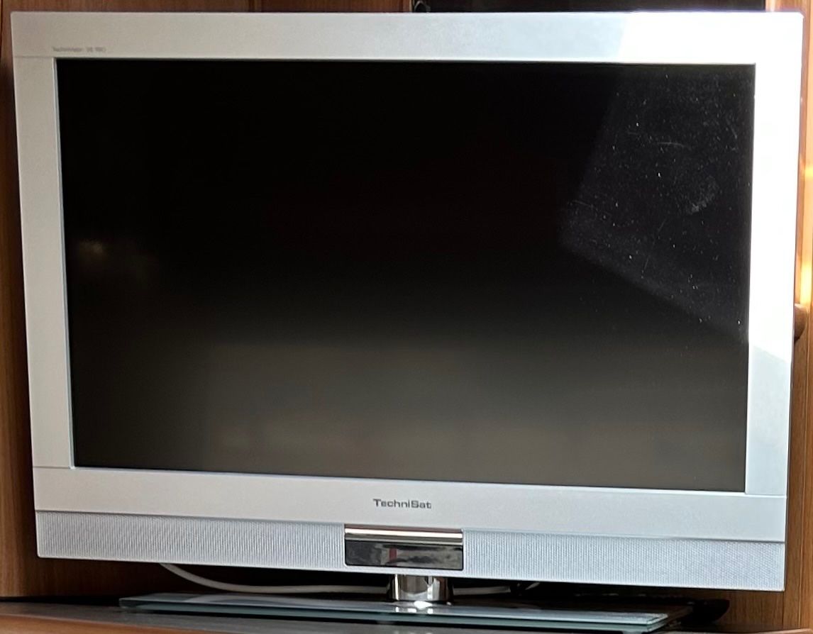 Technisat Appareils TV: TV und SAT-Receiver in einem Gerät – D'occasion à Rüti ZH par Bergcamper