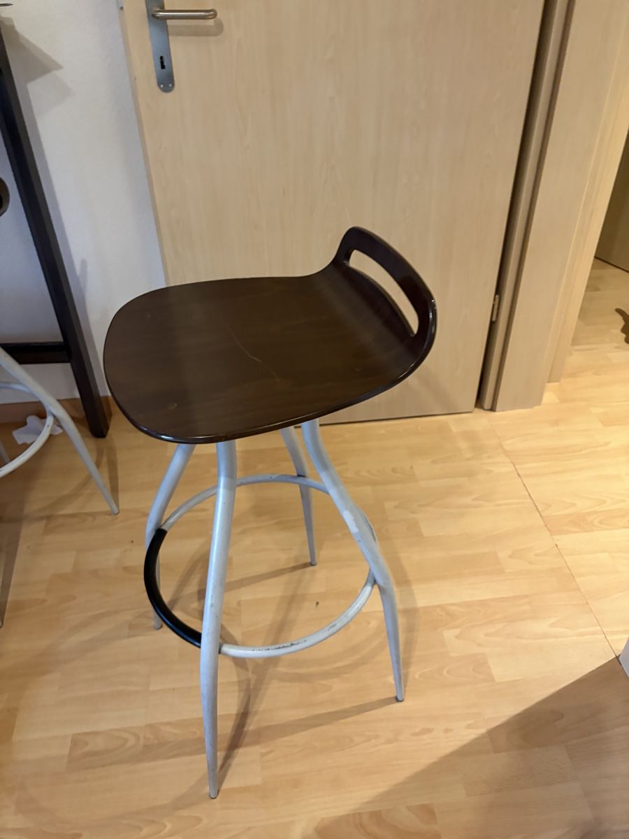 Tables: Bartisch inkl. 4 Stühle – D'occasion à Walkringen par F.Koenig95 2