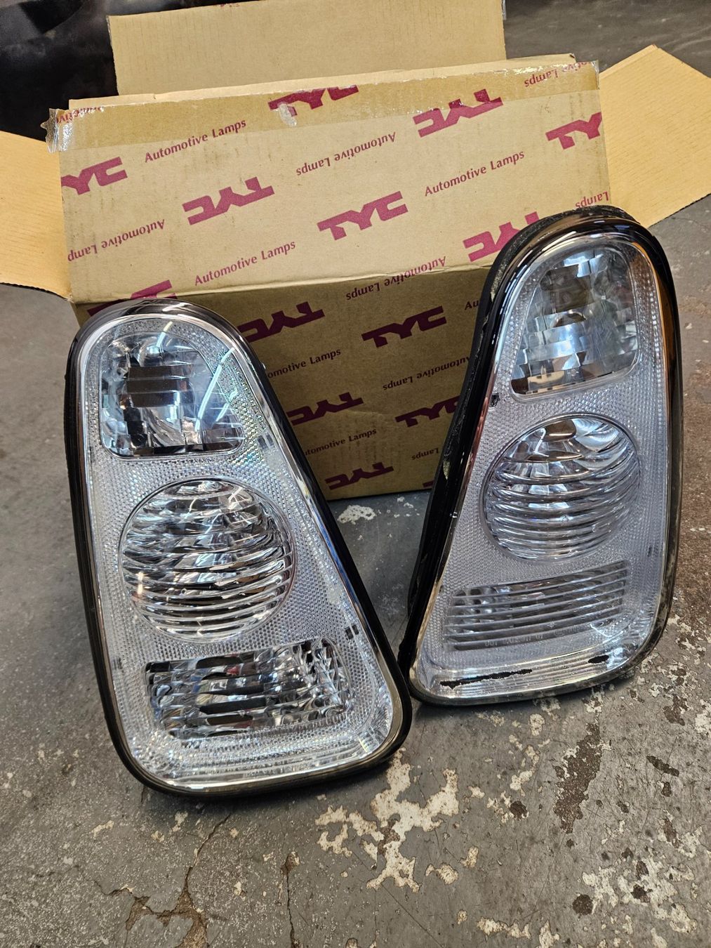 Mini Fari: MINI R50 weisse Rückleuchten – Usato da Winterthur venduto da ThomasVtec