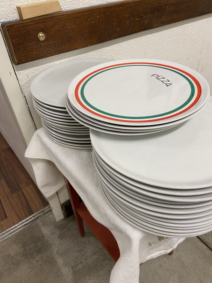 Piatti: Pizza Teller Set, Gastronomie 34stk! – Usato da Dietikon venduto da brocki-eyra