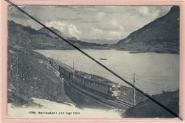 Berninabahn. Lago Nero. Personenzug.
