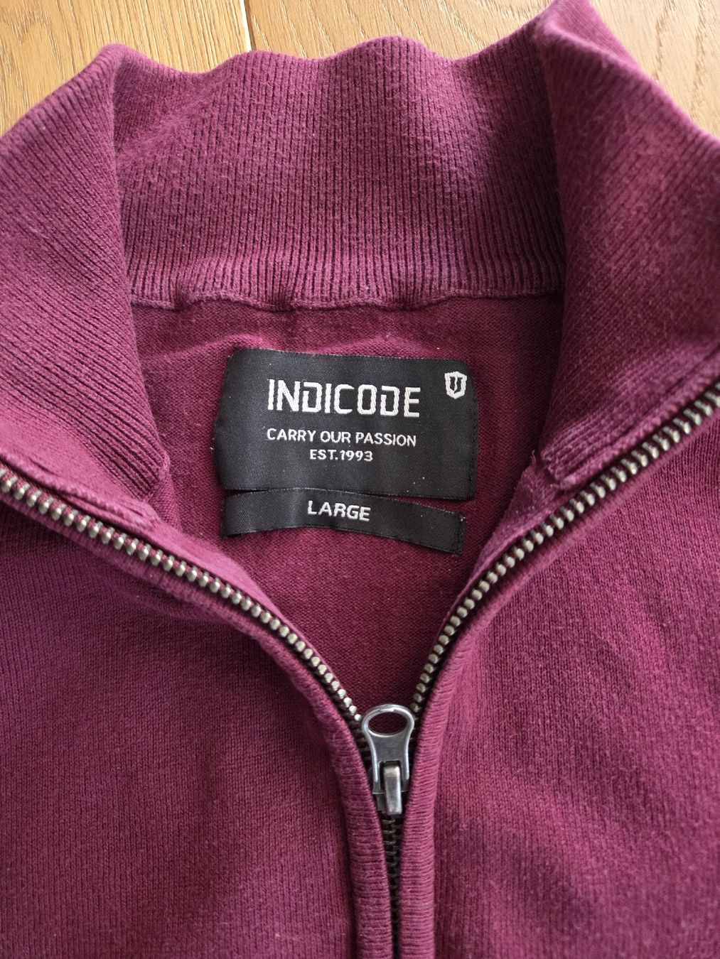 Maglioni & Felpe: Indicode Herren Zip-Pullover, Gr. L, bordeaux rot, top – Usato da Wetzikon ZH venduto da mar_8jrl