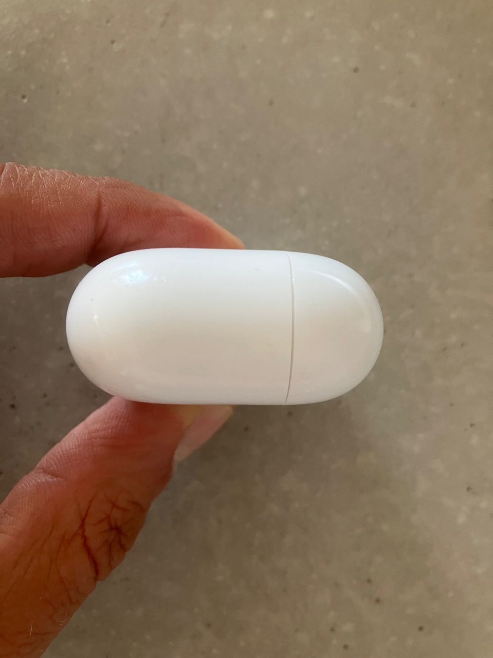 Apple Cuffie: APPLE AIRPODS PRO 2 Case – Usato da Lausanne venduto da mr.v 9