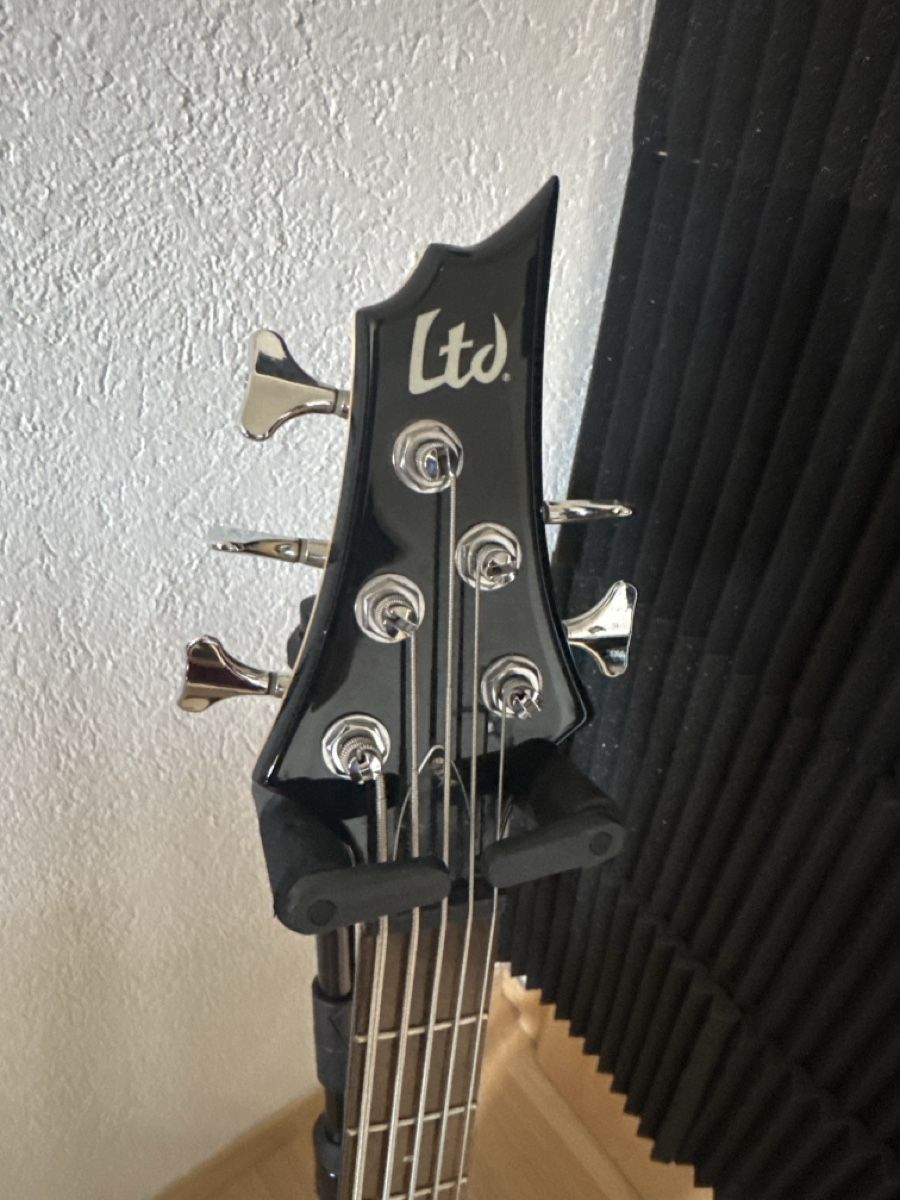 Esp Musikinstrumente: ESP LTD B-55 – Gebraucht aus Porrentruy von luc_9j66 2