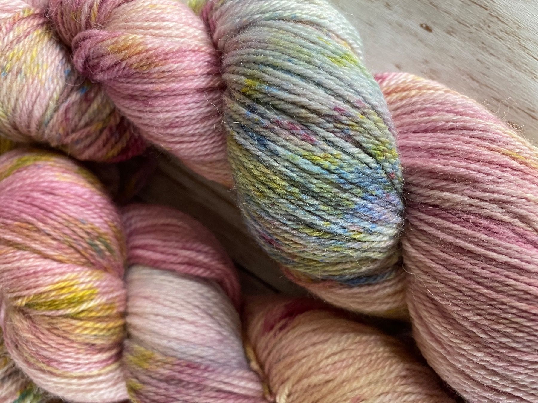 Lana: merino. Alpaca & soie - teinte à la main – Nuovo e nell'imballaggio originale da Randogne venduto da BonnieG 2