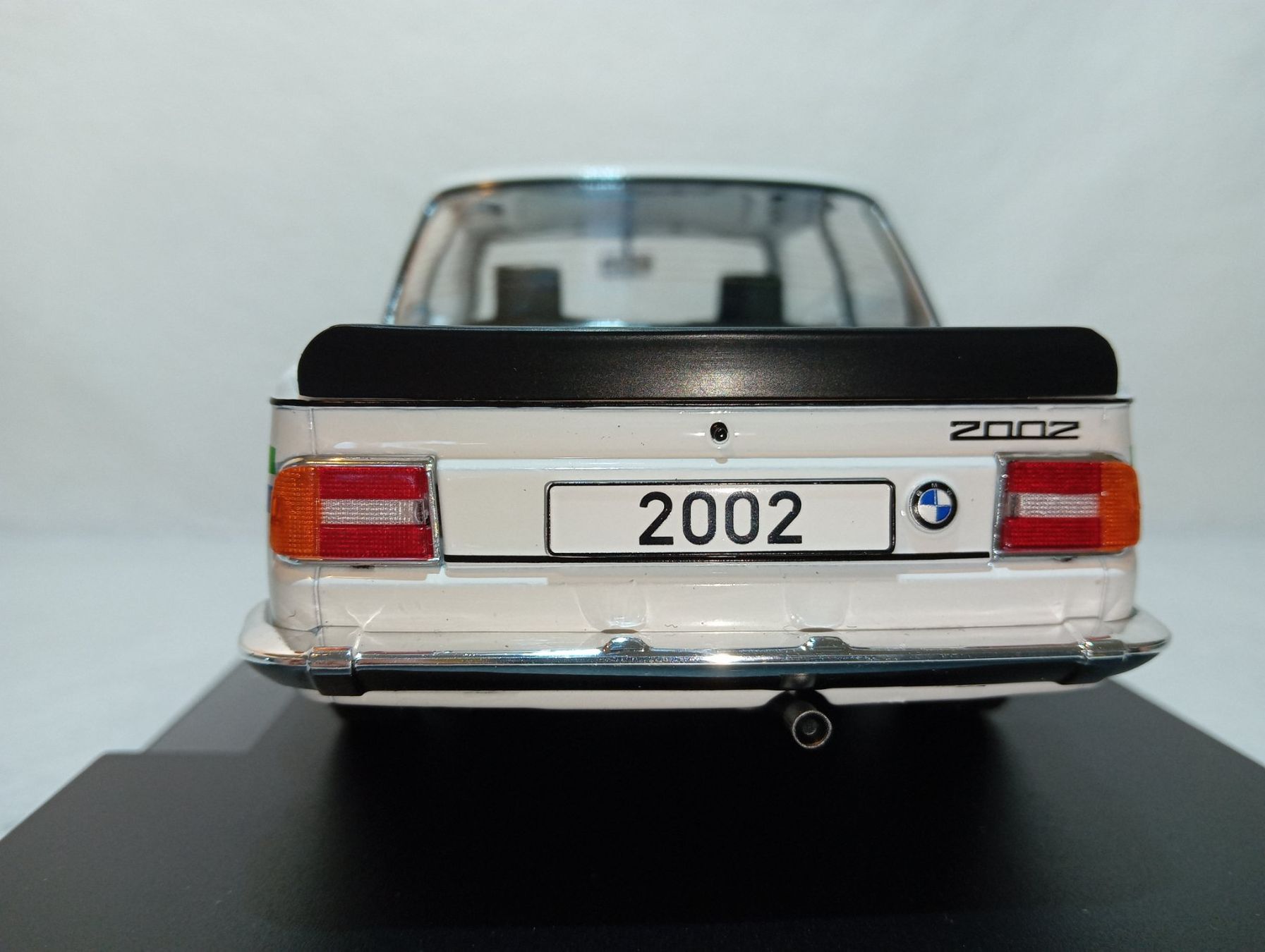 BMW Modellautos: BMW 2002 Alpina – Neu und originalverpackt aus Huttwil von Secondtrain 3