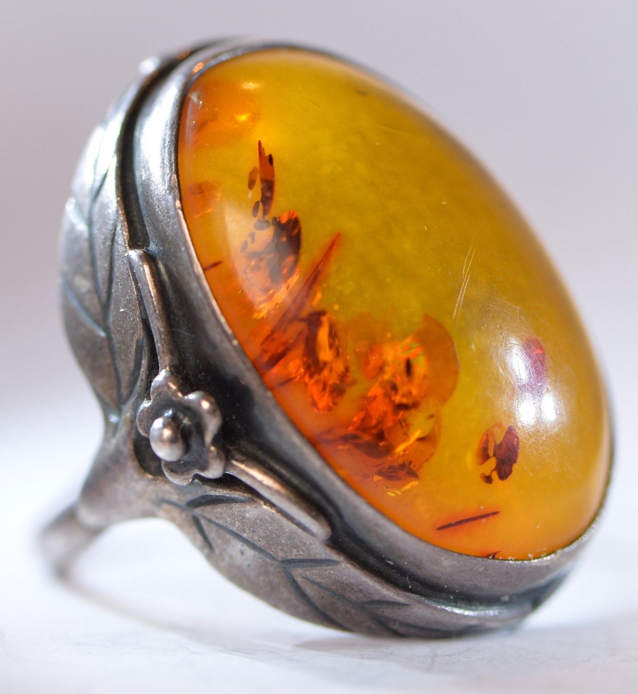 Anelli: Ancienne bague – Usato da Neuchâtel venduto da Neuchatel 5