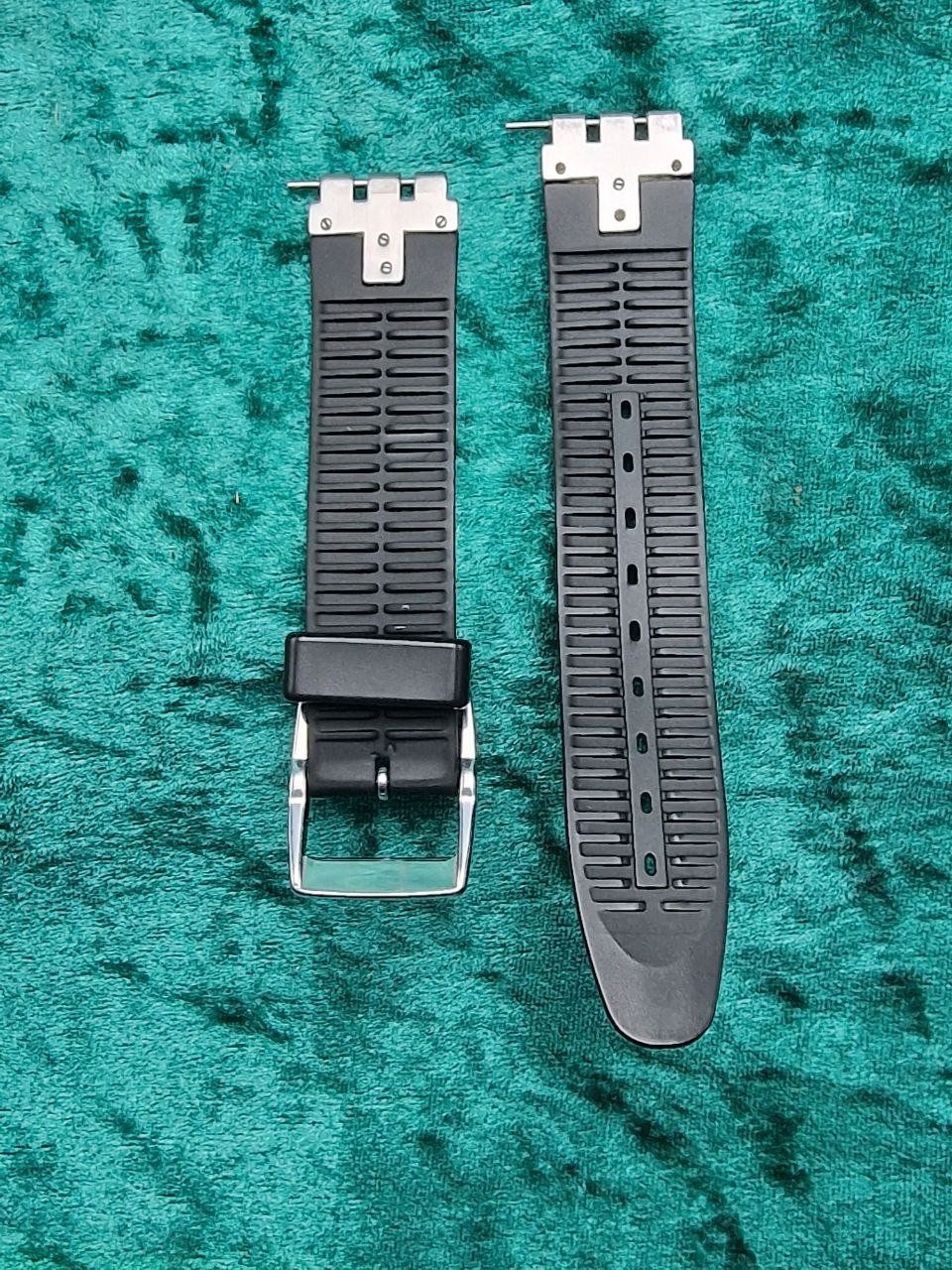 Swatch Bracciali & Braccialetti: Gebrauchtes Silikon Armband SWATCH, mit Edelstahlanstoss – Usato da Bassersdorf venduto da antikvintage 3