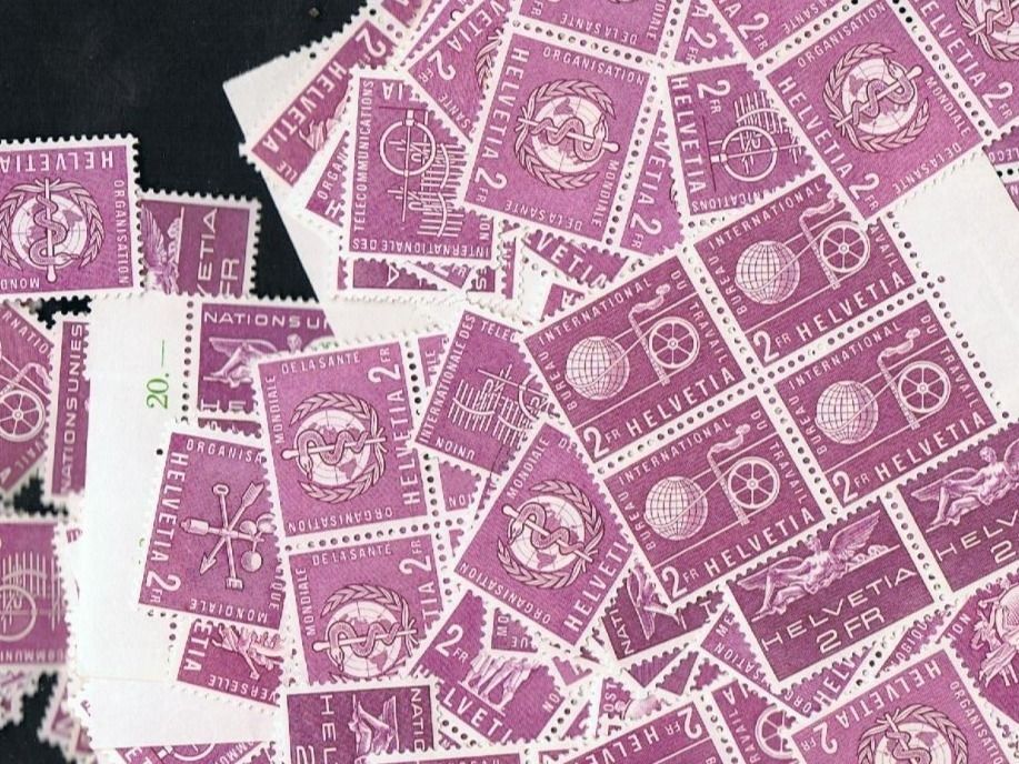 Tutti i francobolli: 50 x 2.- Briefmarken Genfer Ämter – Usato da Grafenort venduto da Solar11