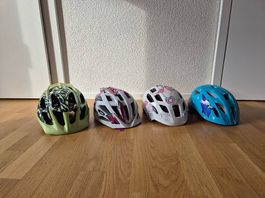4 Kinder-Fahrradhelme  verschiedene Farben