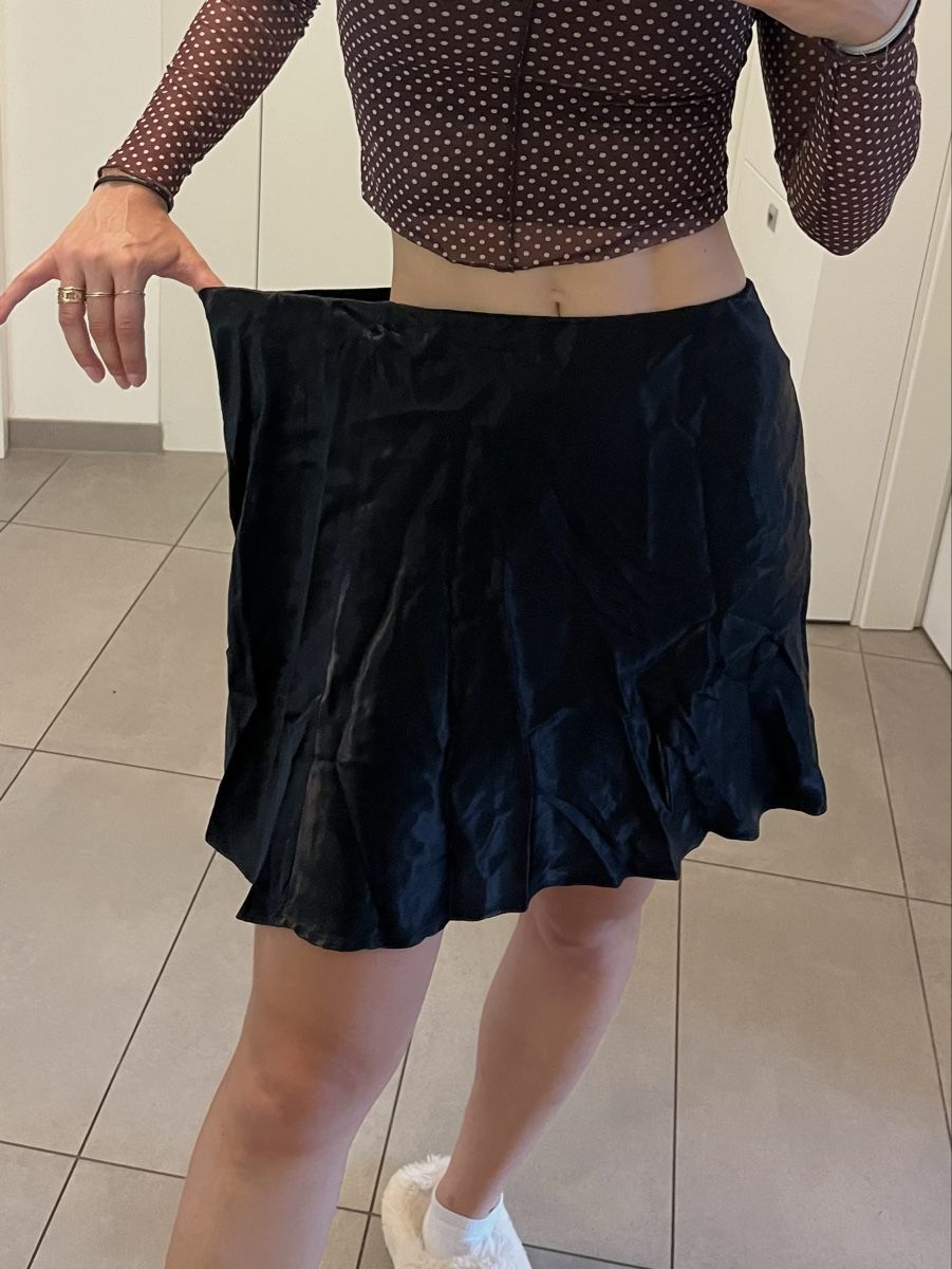 H&M Gonne: Jupe H&M taille M, 100% Viscose  – Nuovo (secondo la descrizione) da Aigle venduto da sow_m7gm 3